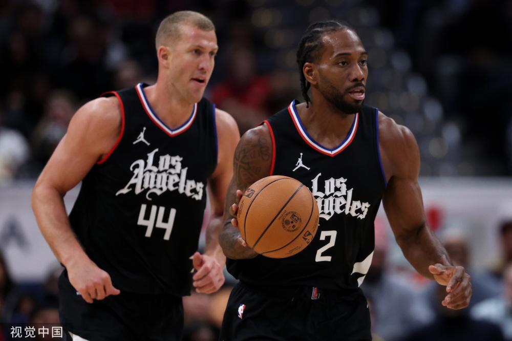 成了鲜明反 成了鲜明反