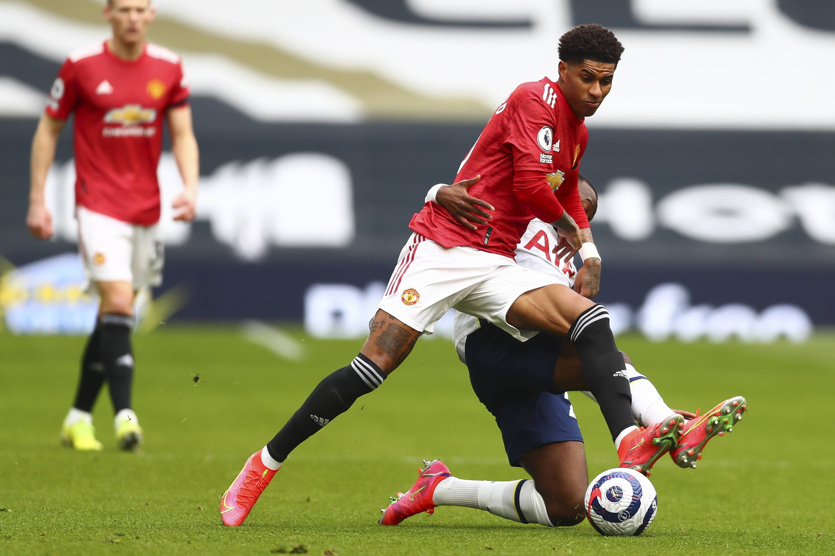 了米兰高层 了米兰高层